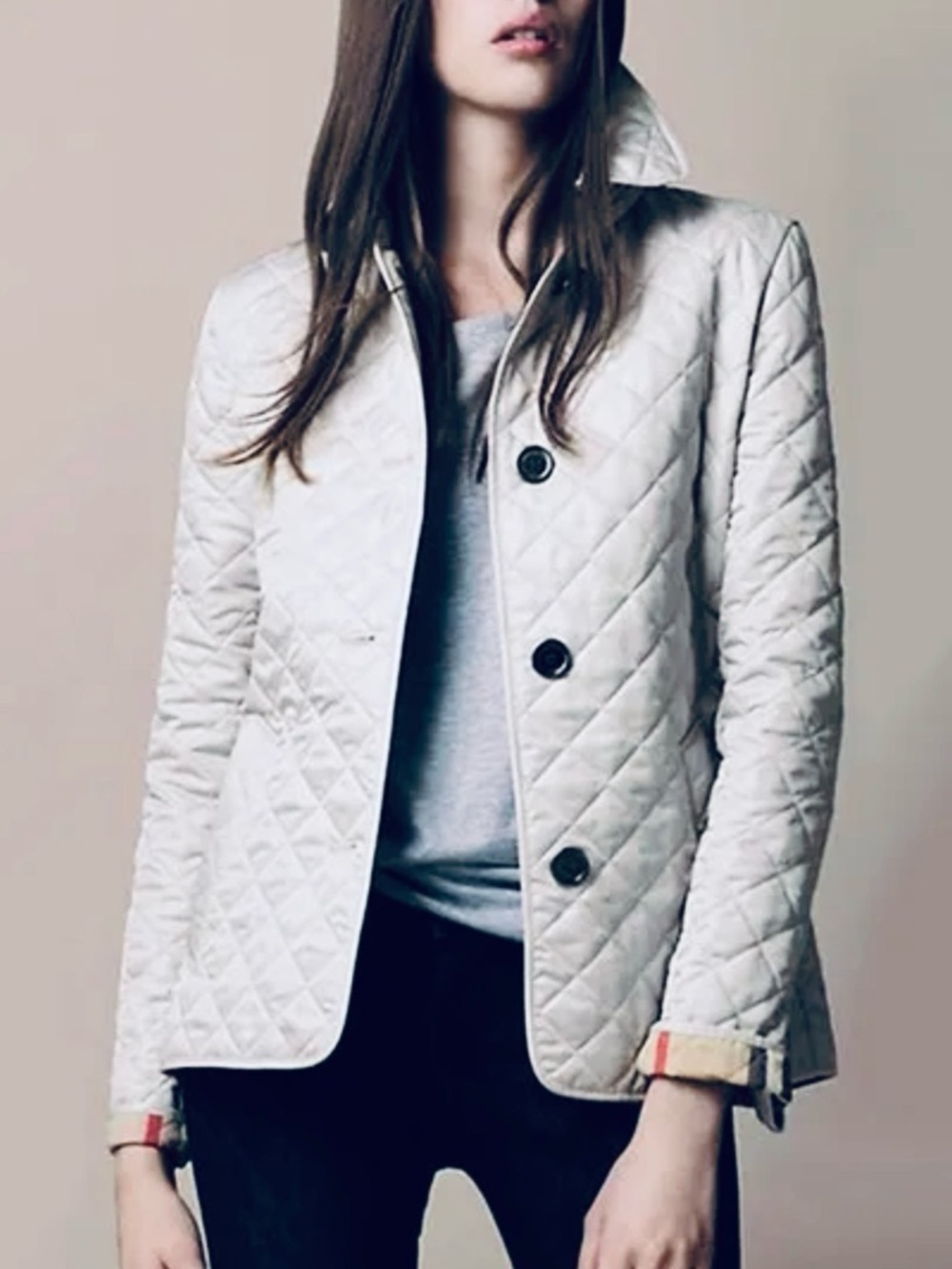 Burberry Quilted Lightweight Womens Jacket - Light gray.